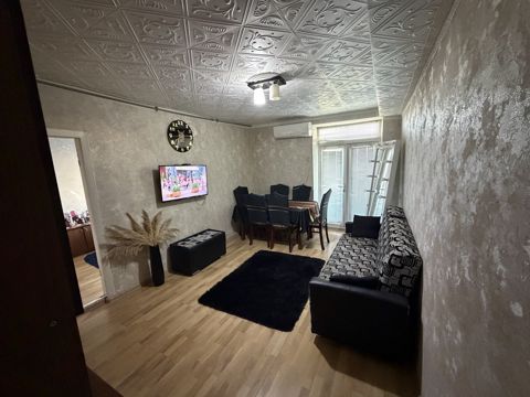 Satılır 2 otaqlı köhnə tikili 57 m² — Bakı