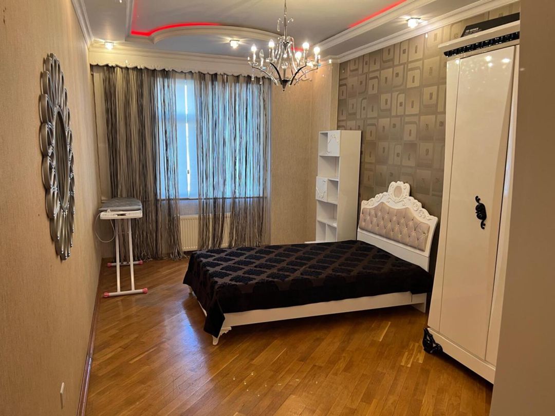 İcarəyə verilir 4 otaqlı yeni tikili 170 m² — Mənzil, Bakı (7)