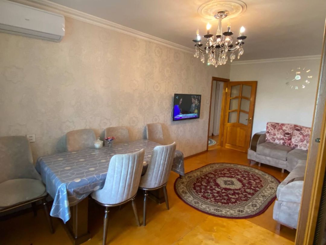 Satılır 4 otaqlı köhnə tikili 80 m² — Mənzil, Bakı (2)