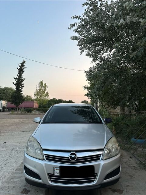 Opel Astra, 1.3 L, 2007 il, 340 000 km — Salyan