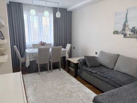 Satılır 3 otaqlı köhnə tikili 80 m² — Bakı