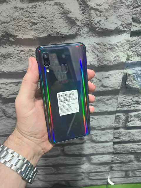 Samsung Galaxy A40 Black 64GB/4GB — Bakı