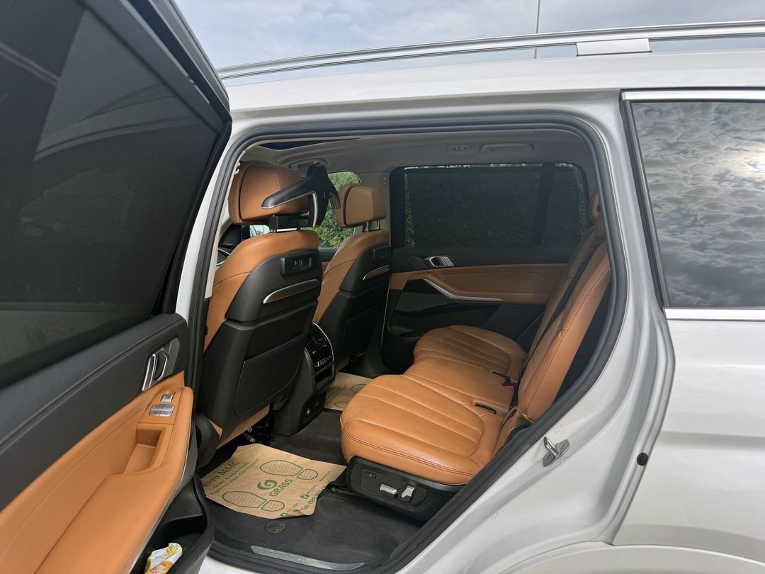 Bəy gəlin maşını BMW X7 — Avtomobil icarəsi, Bakı (9)
