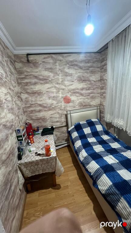 İcarəyə verilir 2 otaqlı köhnə tikili 35 m²
