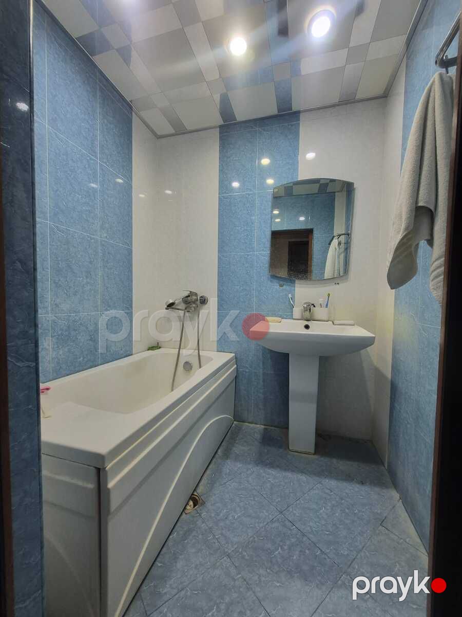 Satılır 4 otaqlı köhnə tikili 110 m² — Mənzil, Bakı (12)