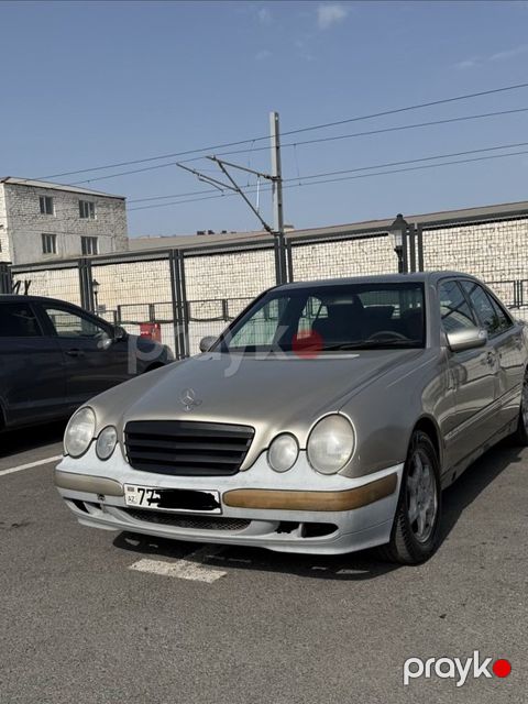 Mercedes E 320 4MATIC, 3.2 L, 1996 il, 300 000 km