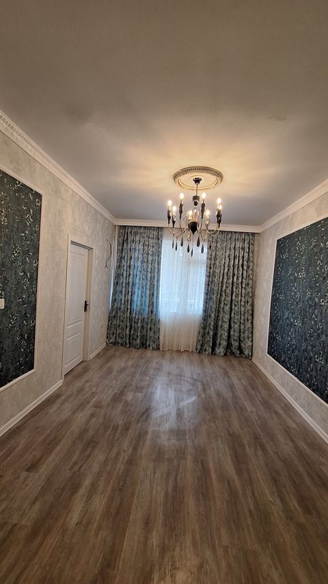 Satılır 2 otaqlı köhnə tikili 35 m² — Bakı