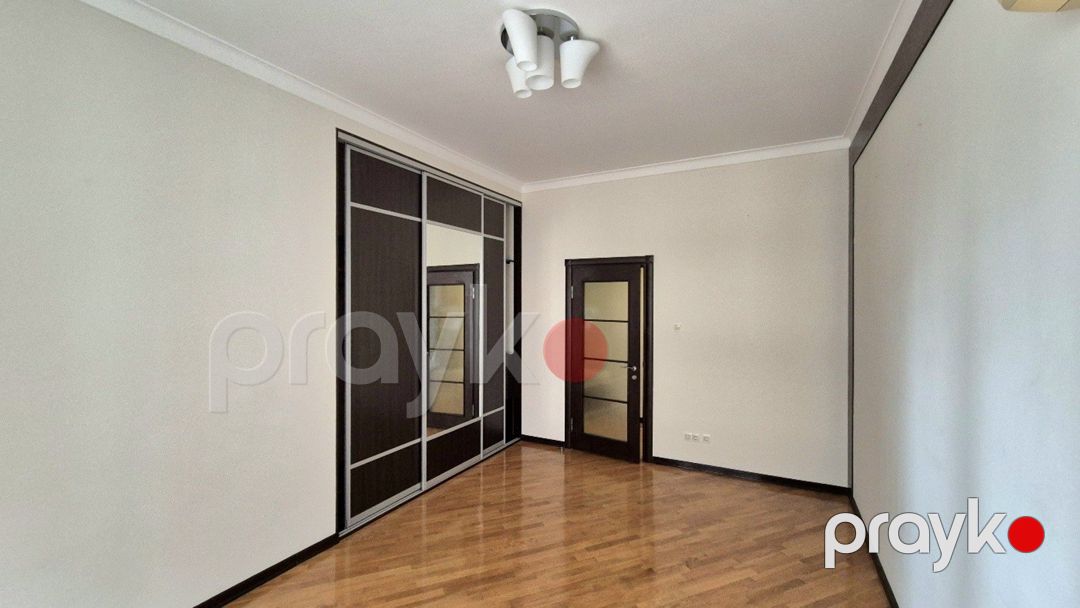 Satılır 5 otaqlı yeni tikili 200 m² — Mənzil, Bakı (12)