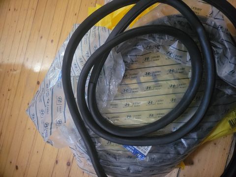 "Hyunai Accent 2003-2005" qapı rezinləri — Bakı