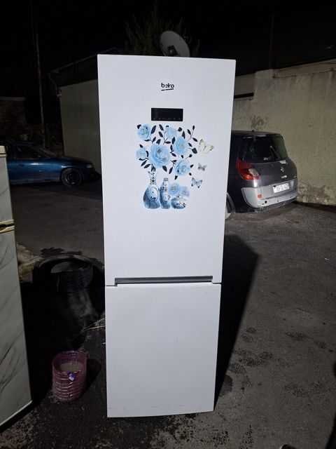 Soyuducu Beko — Bakı