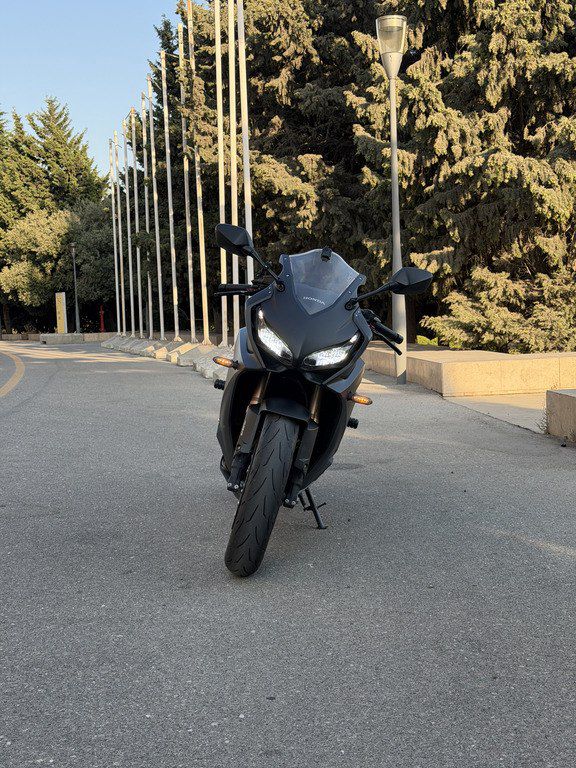 Honda CBR650R, 700 sm3, 2019 il, 11 000 km — Motosikletlər, Bakı (2)