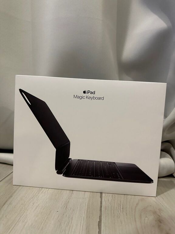 "Apple iPad 13-inch M4, M5" Magic keyboard — Planshetlər, Bakı (2)