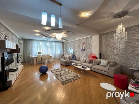 Satılır 5 otaqlı yeni tikili 215 m²
