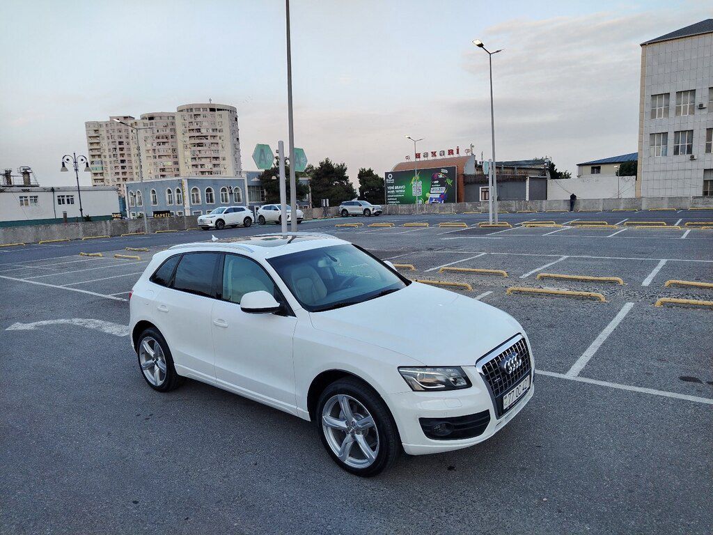 Audi Q5, 2.0 L, 2010 il, 194 300 km — Avtomobillər, Bakı (3)
