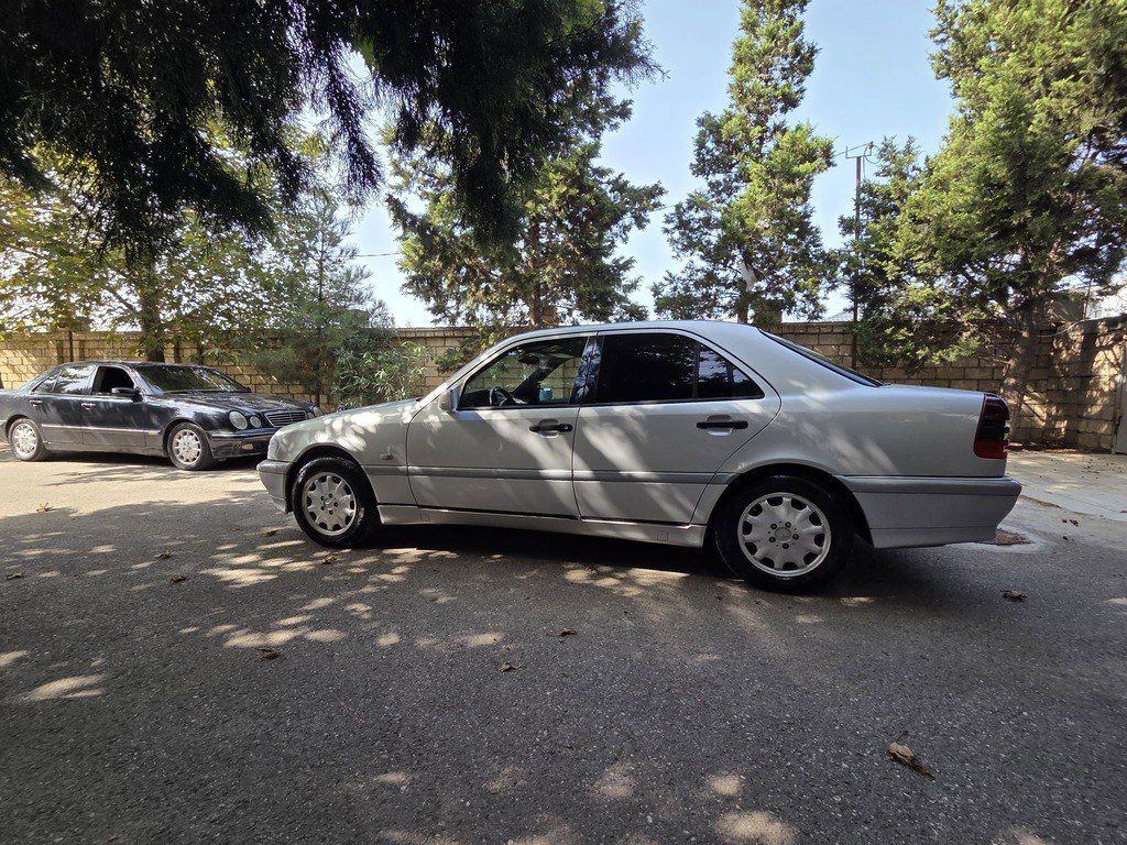 Mercedes C 200, 2.0 L, 1997 il, 390 000 km — Avtomobillər, Bakı (4)