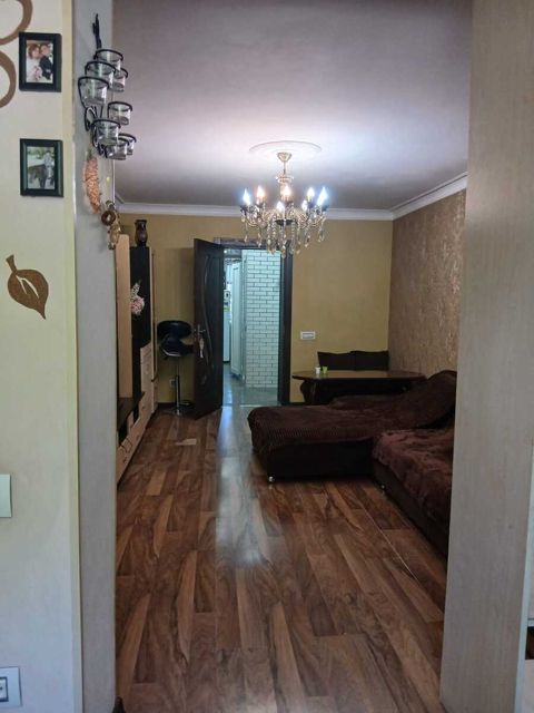 Satılır 3 otaqlı köhnə tikili 70 m² — Bakı