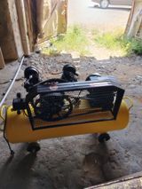 DoweX hava kompressoru 100 litrlik 2 ay işlənib yeni kimidir — Pumps and compressors