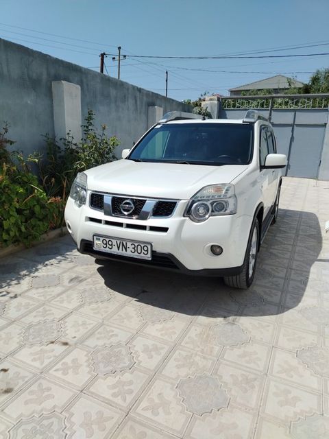 Nissan X-Trail, 2.5 L, 2013 il, 140 000 km — Şirvan