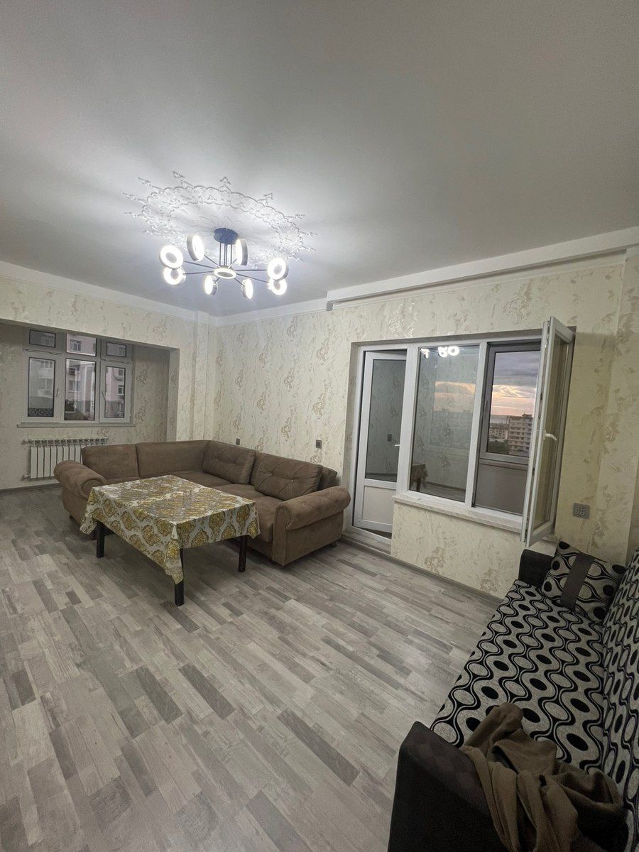 2-otaqlı mənzil, Neftçilər m., 70 m² — Mənzil, Bakı (2)