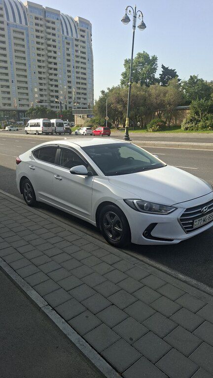 Hyundai Avante, 1.6 L, 2017 il, 146 000 km — Avtomobillər, Bakı (2)