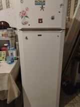 İki qapılı soyuducu - Üst hissədə ayrıca dondurucu bölmə: iki — Refrigerators