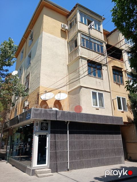 2-otaqlı mənzil, 14- cü məhəllə, 52 m²