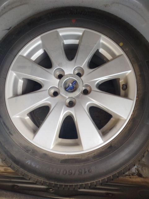 Təkər 215/60 R18 — Bakı
