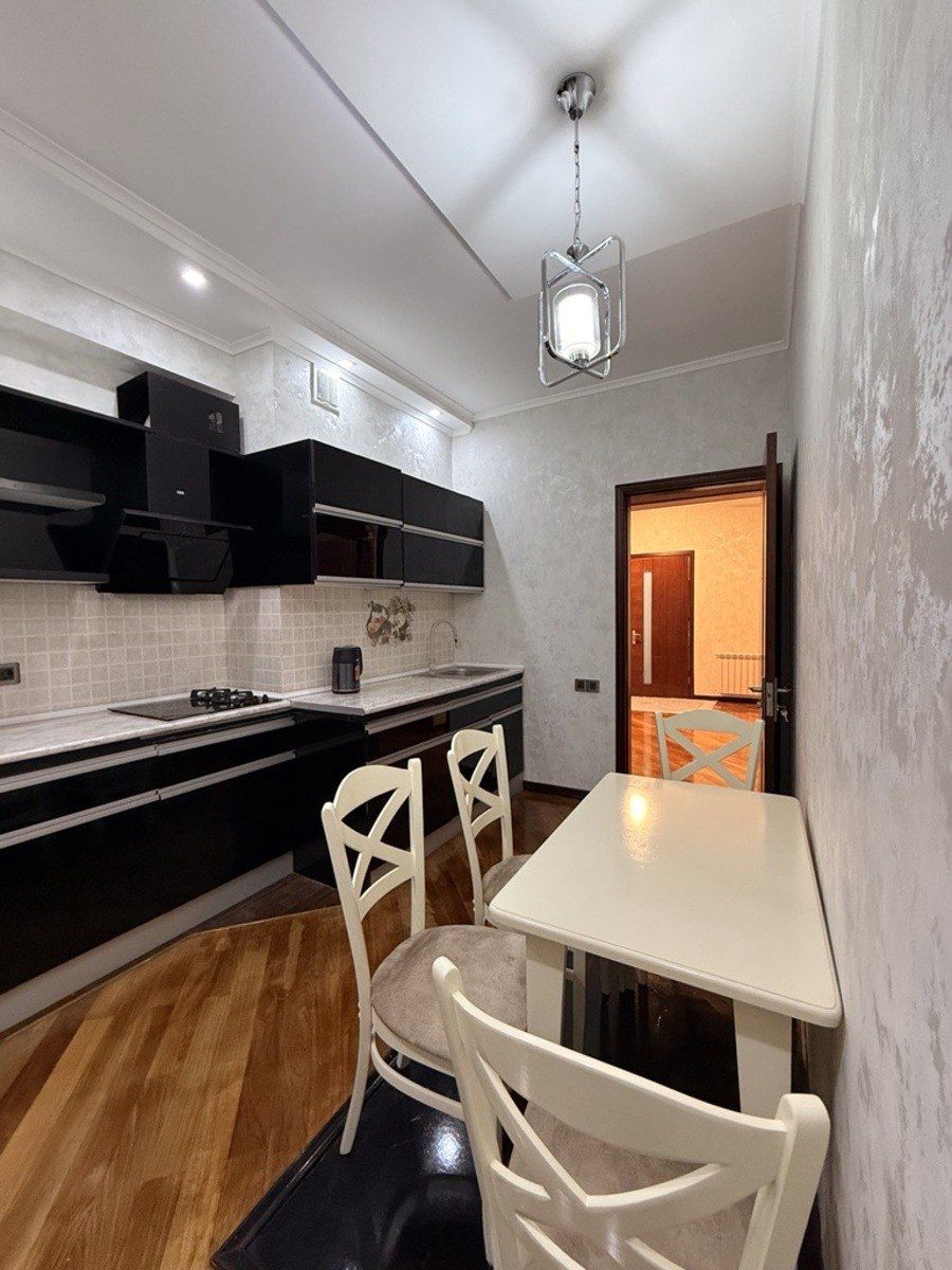 İcarəyə verilir 2 otaqlı yeni tikili 100 m² — Mənzil, Bakı (9)