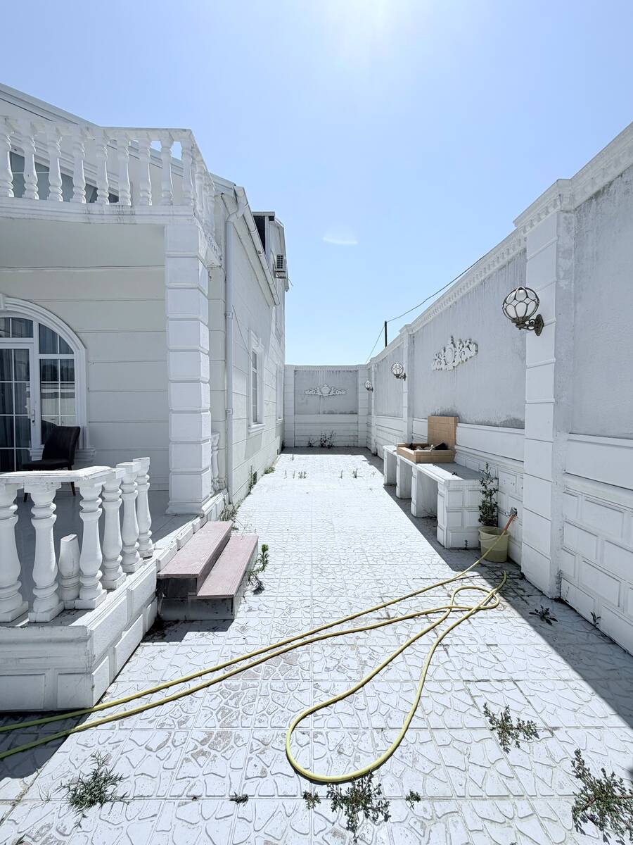Satılır 5 otaqlı həyət evi/bağ evi 340 m² — Ev, villa, Bakı (5)