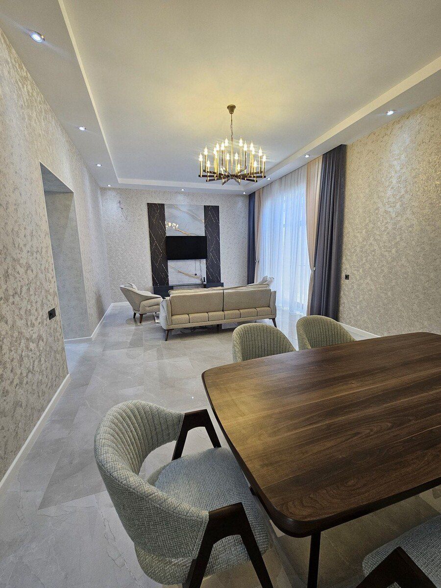 Satılır 4 otaqlı həyət evi/bağ evi 250 m² — Ev, villa, Bakı (10)