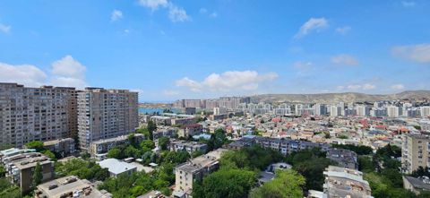Satılır 4 otaqlı yeni tikili 179 m² — Bakı