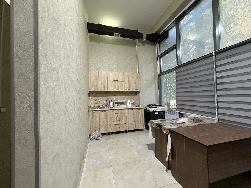Satılır obyekt 273 m² — Əmlak, Bakı (4)