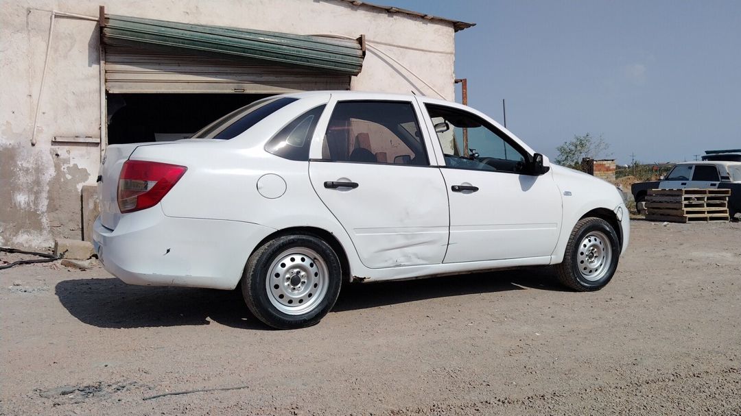 Lada (VAZ) Granta, 2013 il — Avtomobillər, Bakı (2)