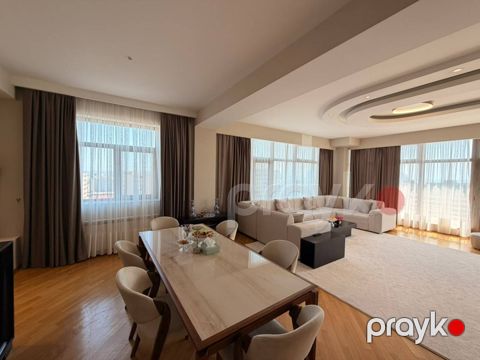 Satılır 5 otaqlı yeni tikili 270 m²