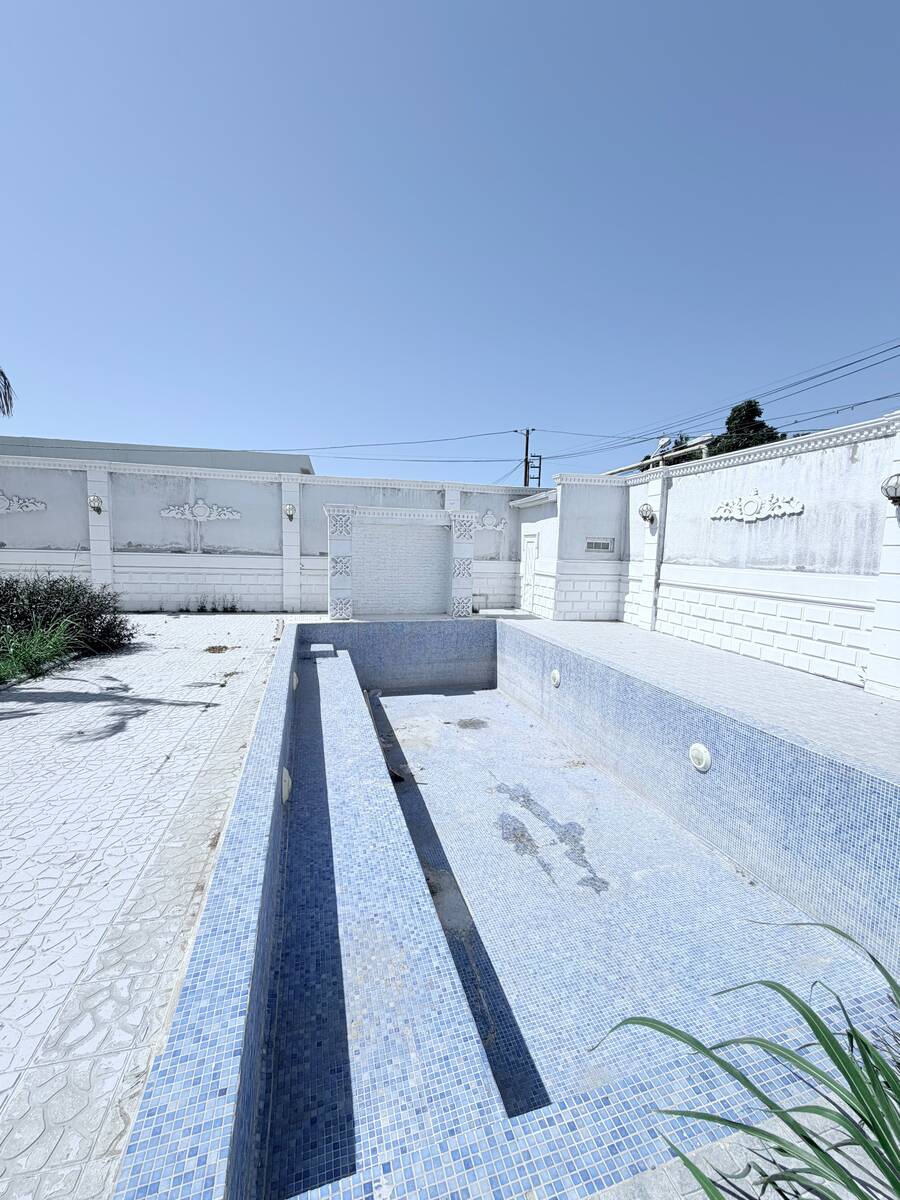 Satılır 5 otaqlı həyət evi/bağ evi 340 m² — Ev, villa, Bakı (4)