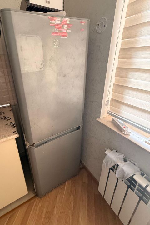 İşlənmiş 2 qapılı Indesit Soyuducu Satılır, rəng - Boz — Bakı