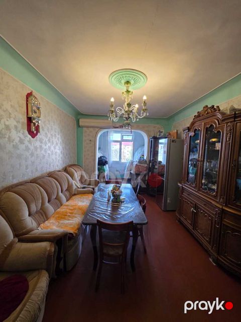 Satılır 3 otaqlı köhnə tikili 72 m²