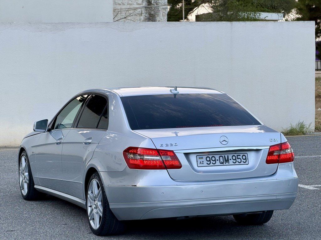 Mercedes E 220, 2.1 L, 2011 il, 370 212 km — Avtomobillər, Bakı (8)