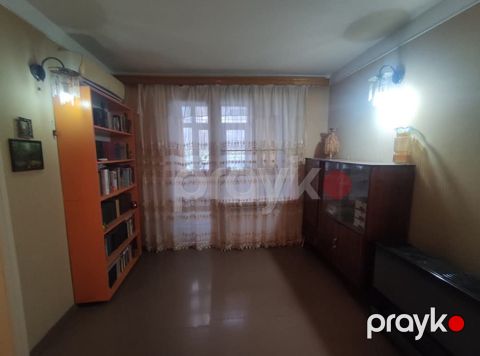 Satılır 3 otaqlı köhnə tikili 80 m²