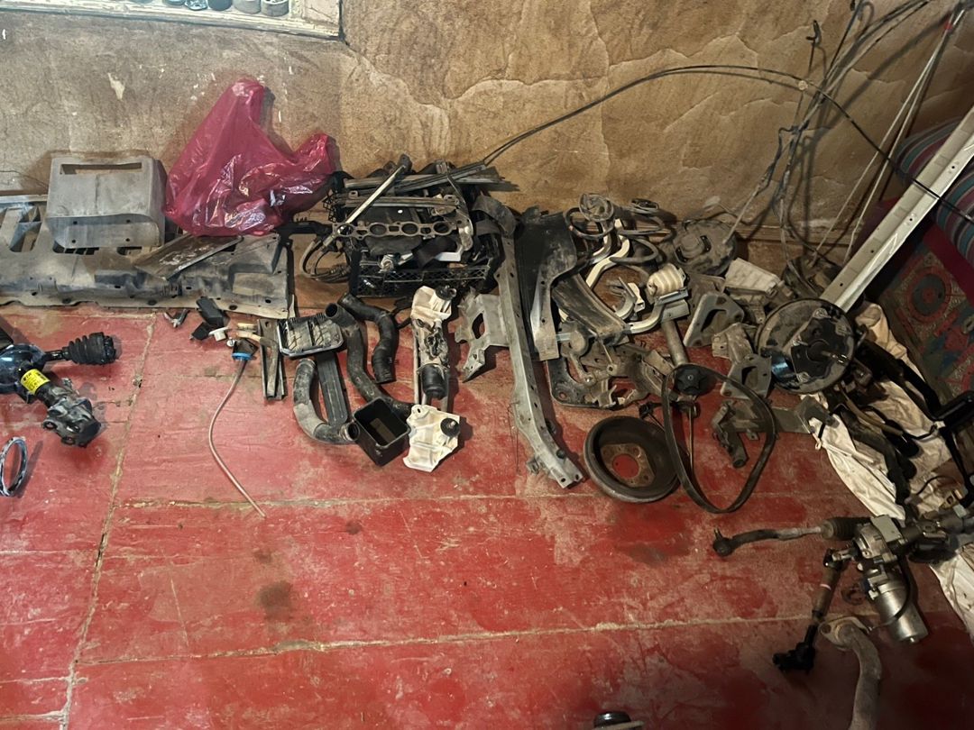 Nissan Tiida ehtiyat hissələri — Ehtiyat hissələri və aksesuarlar, Bakı (10)