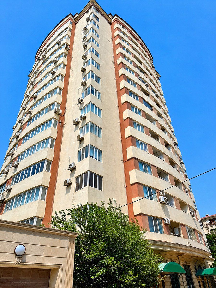 Satılır 4 otaqlı yeni tikili 220 m² — Mənzil, Bakı (2)