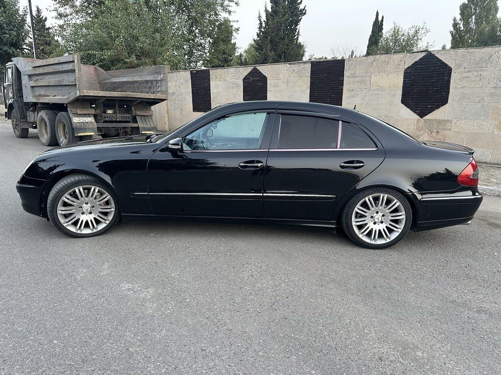 Mercedes E 300, 3.0 L, 2006 il, 111 000 km — Avtomobillər, Bakı (7)