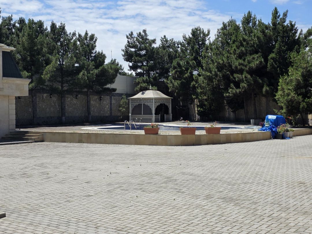 Satılır 10 otaqlı həyət evi/bağ evi 600 m² — Ev, villa, Bakı (3)