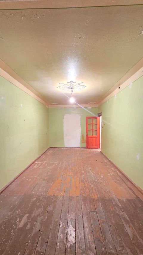 Satılır 4 otaqlı köhnə tikili 98 m² — Xırdalan