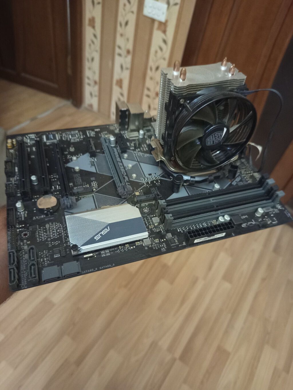 Ram bir saniye olsun bele islenmiyib tezedi I7-9700kf + ana plata b360 — Ana platalar, Bakı (3)
