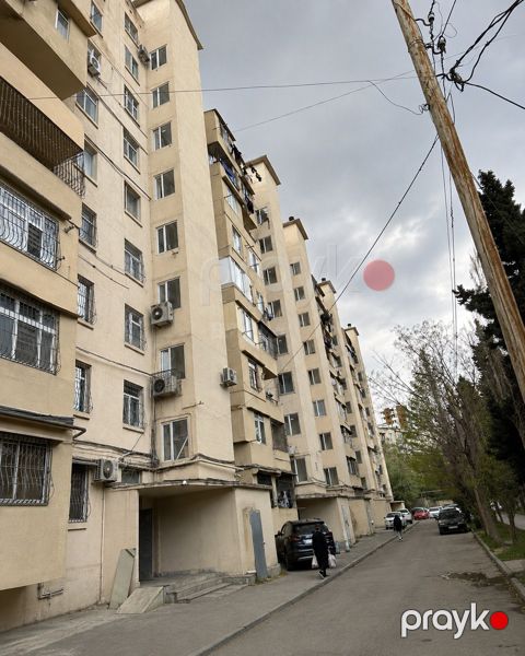 Satılır 3 otaqlı köhnə tikili 80 m²