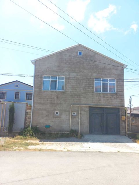 Satılır 3 otaqlı həyət evi/bağ evi 150 m² — Bakı
