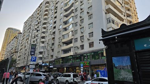 Satılır 3 otaqlı yeni tikili 160 m² — Bakı