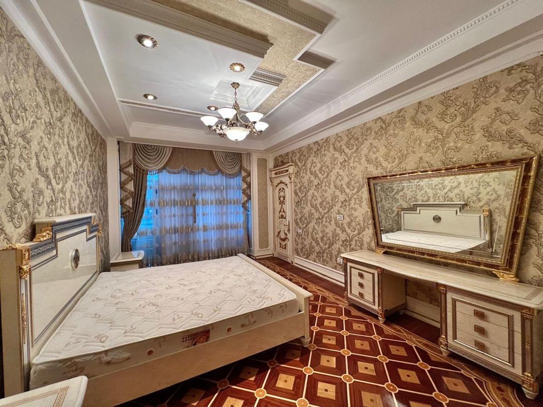 Satılır 4 otaqlı yeni tikili 250 m² — Mənzil, Bakı (6)