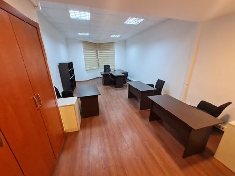İcarəyə verilir 1 otaqlı ofis 40 m² — Bakı
